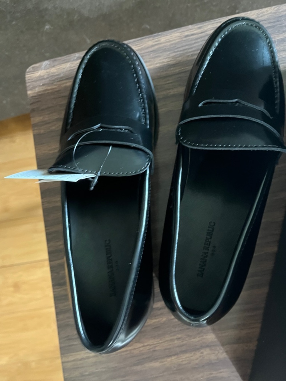 NIB Banana Republic Black Leather Penny Loafers for Women - Picture 3 of 3